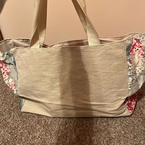 DSW shoulder bag